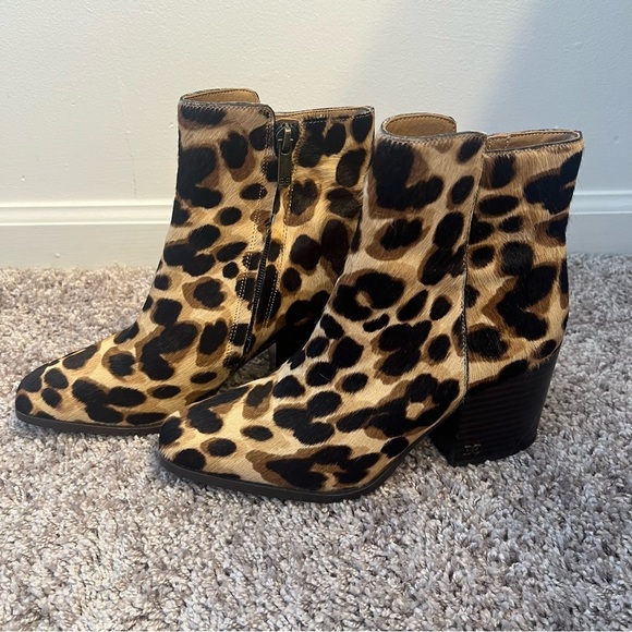 {Sam Edelman} Leopard Print Cari Fashion Ankle Boot - Picture 11 of 13